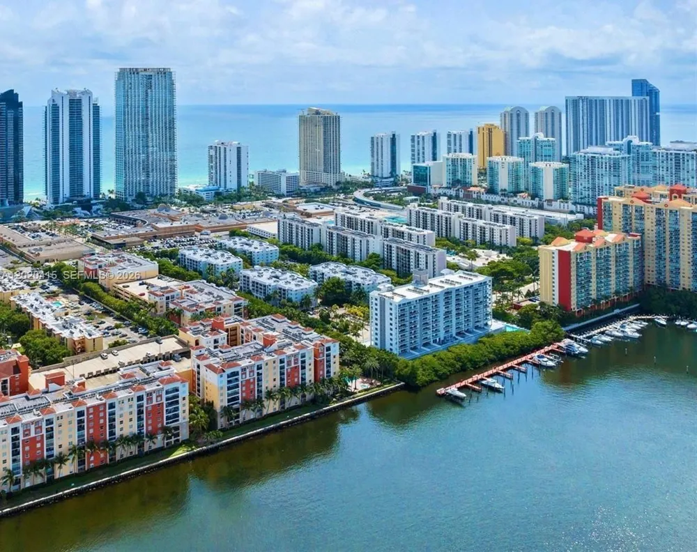 17150 Bay Rd #2808 Sunny Isles Beach, FL 33160