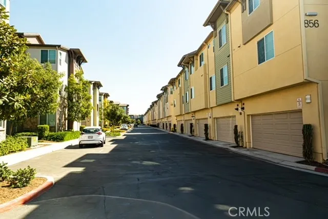 1014 Savi Drive #104 Corona, CA 92878