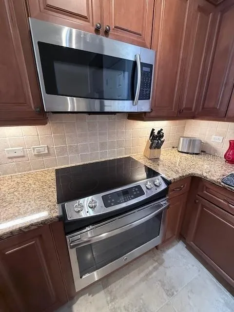 7710 LAKE VISTA COURT #302 Lakewood Ranch, FL 34202