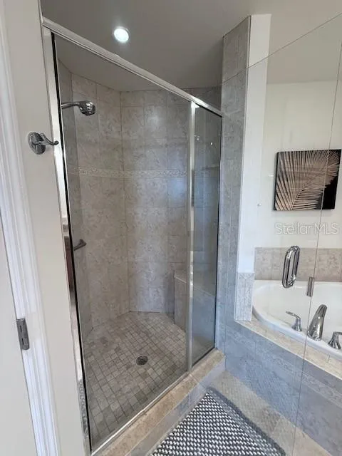 7710 LAKE VISTA COURT #302 Lakewood Ranch, FL 34202