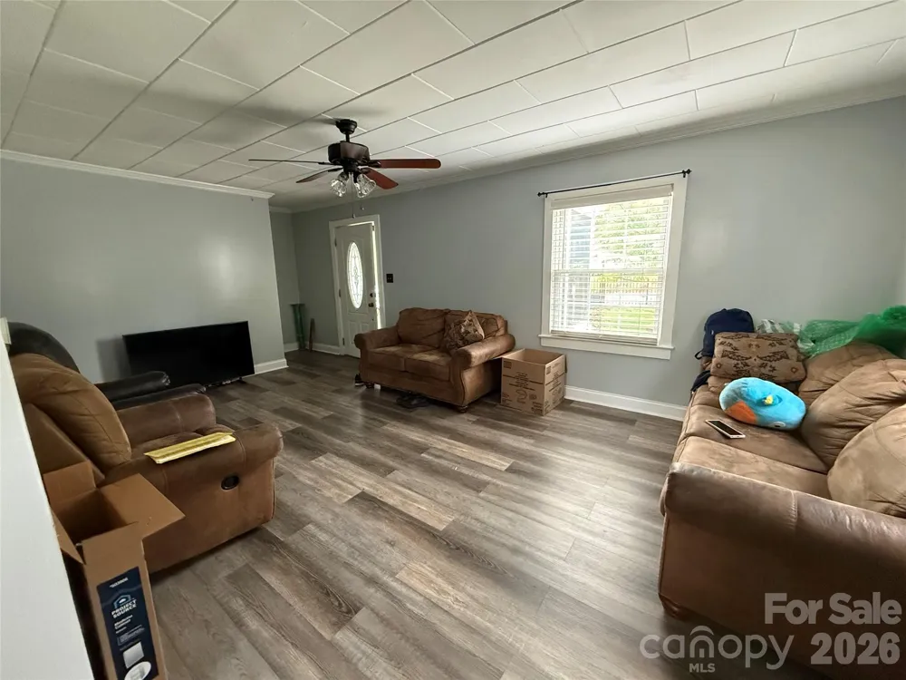 709 Dixie Avenue NW Valdese, NC 28690