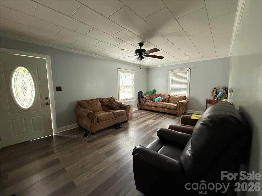 709 Dixie Avenue NW Valdese, NC 28690