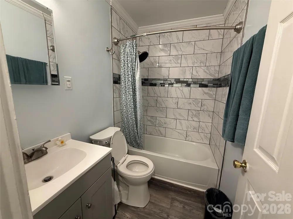 709 Dixie Avenue NW Valdese, NC 28690