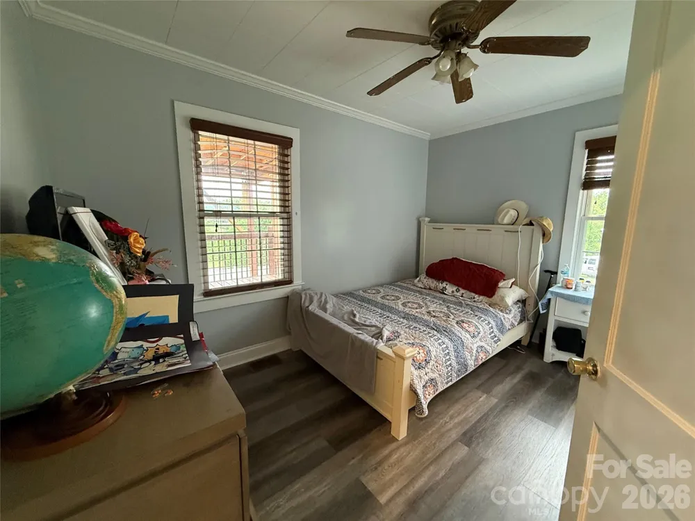 709 Dixie Avenue NW Valdese, NC 28690