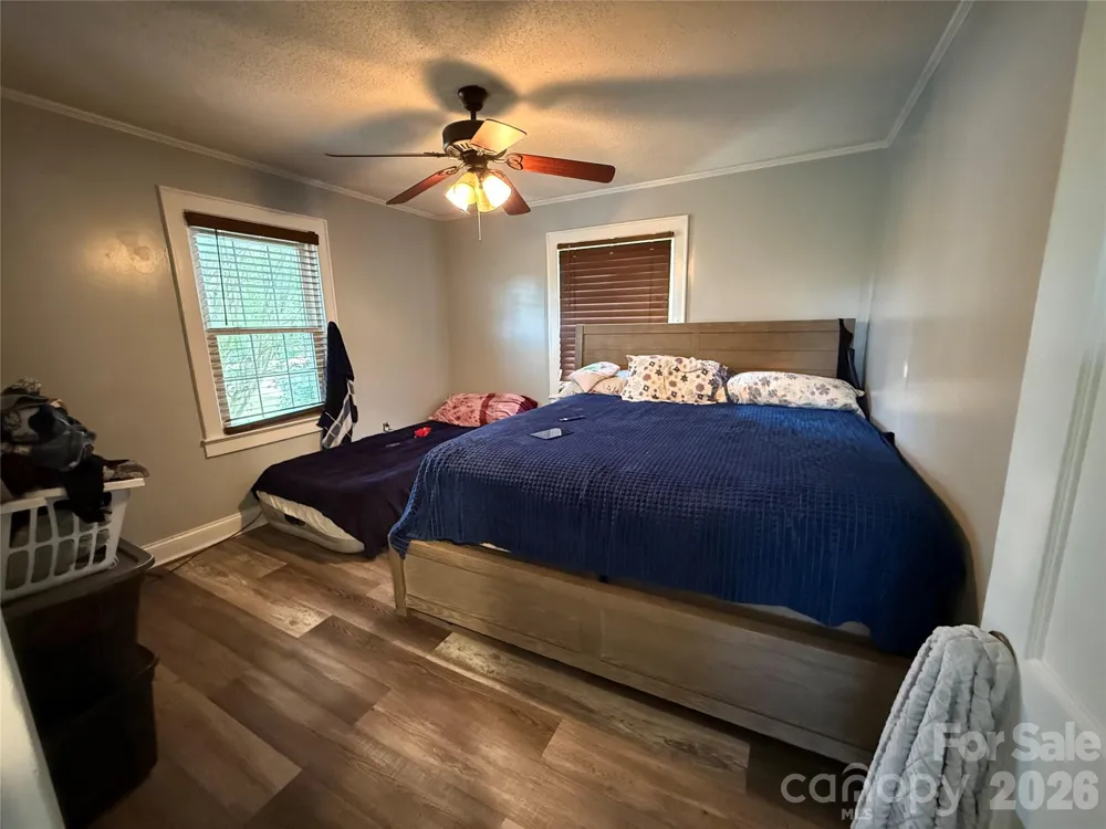 709 Dixie Avenue NW Valdese, NC 28690