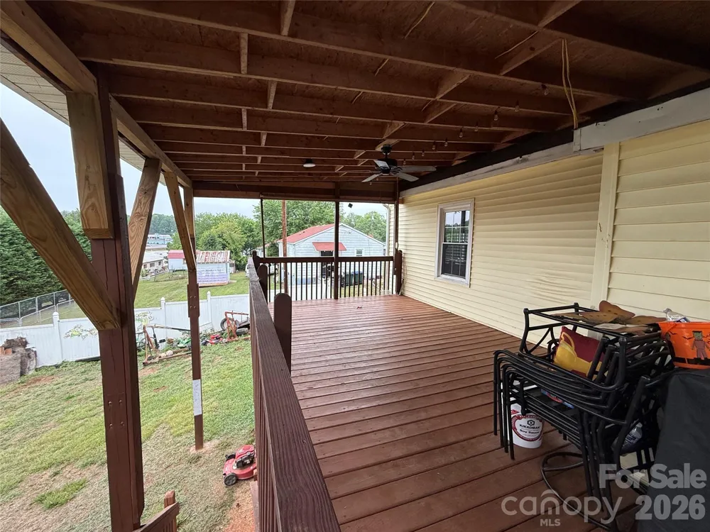 709 Dixie Avenue NW Valdese, NC 28690
