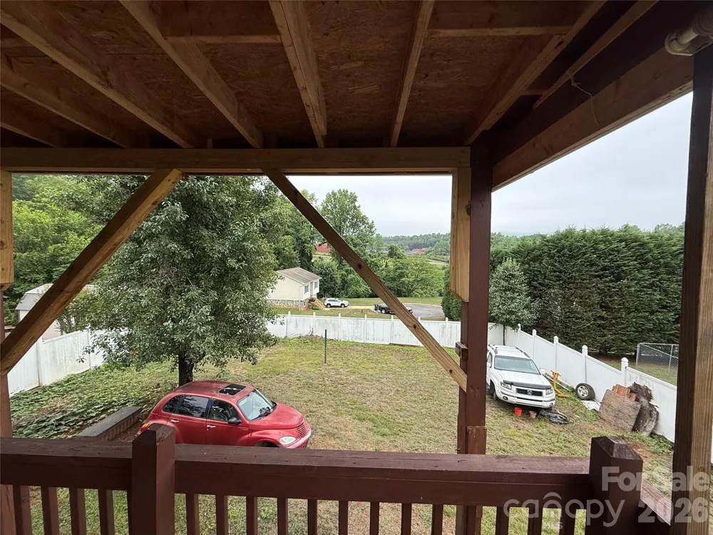 709 Dixie Avenue NW Valdese, NC 28690