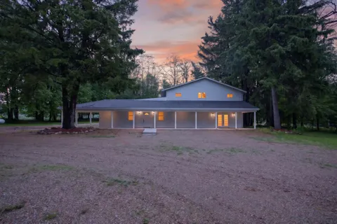 6947 Brown Road
