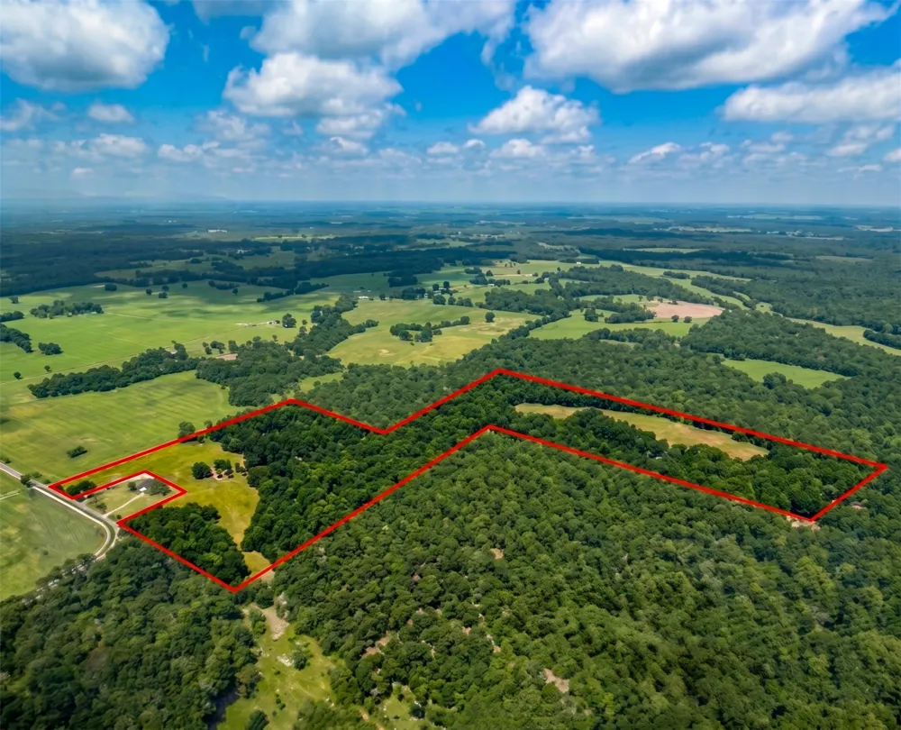 958 County Road 37000 Sumner, TX 75486
