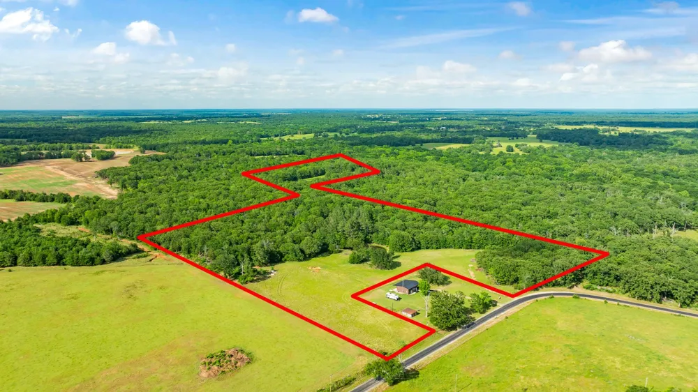 958 County Road 37000 Sumner, TX 75486