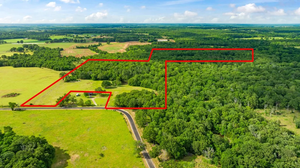 958 County Road 37000 Sumner, TX 75486