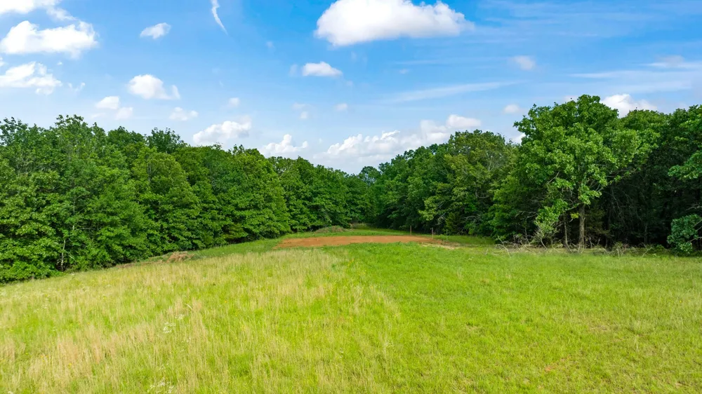 958 County Road 37000 Sumner, TX 75486