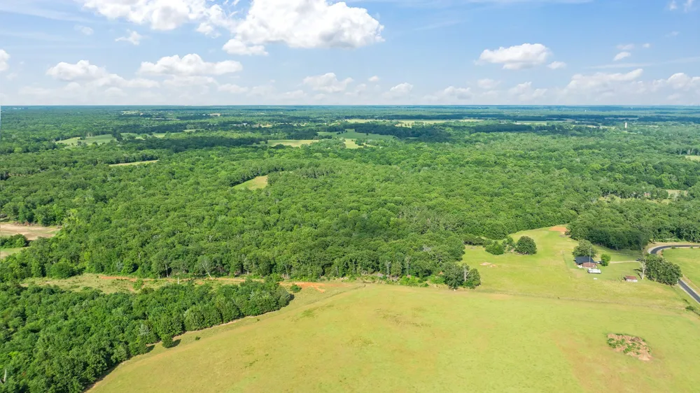 958 County Road 37000 Sumner, TX 75486