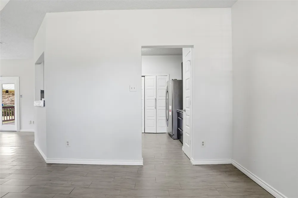 2142 Falcon Ridge Drive Carrollton, TX 75010