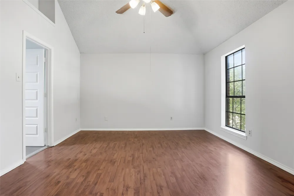 2142 Falcon Ridge Drive Carrollton, TX 75010