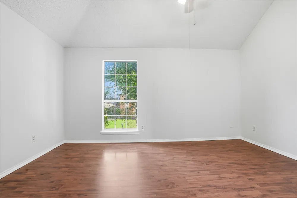 2142 Falcon Ridge Drive Carrollton, TX 75010