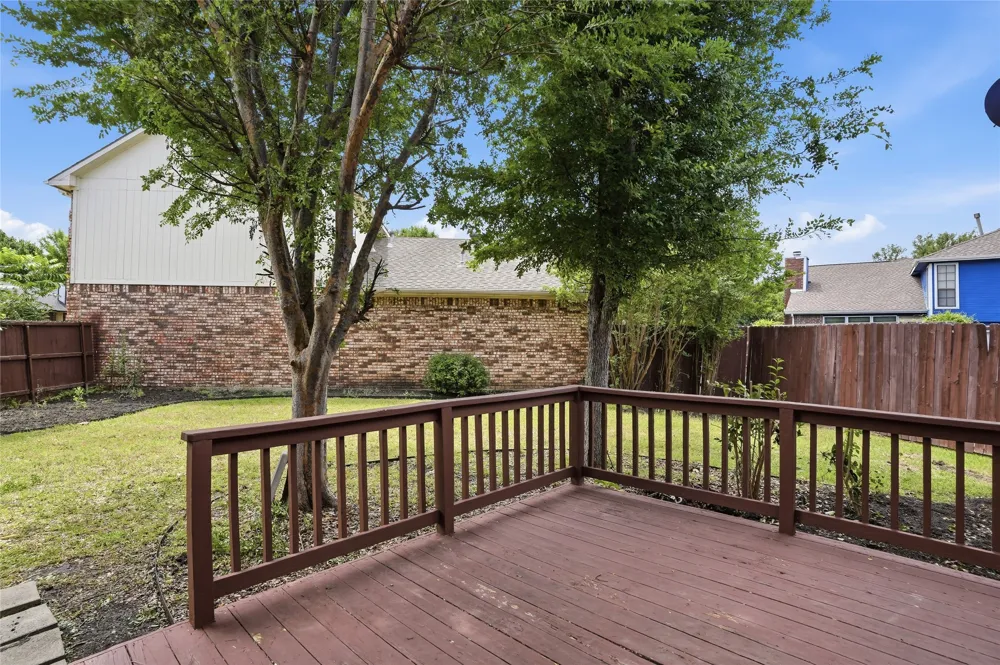2142 Falcon Ridge Drive Carrollton, TX 75010