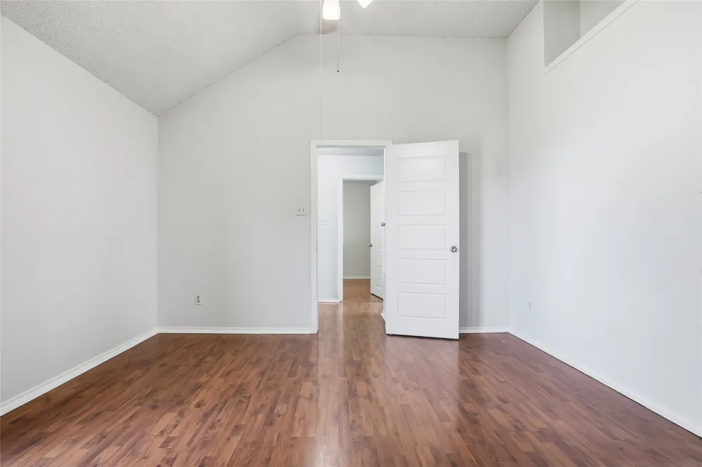 2142 Falcon Ridge Drive Carrollton, TX 75010