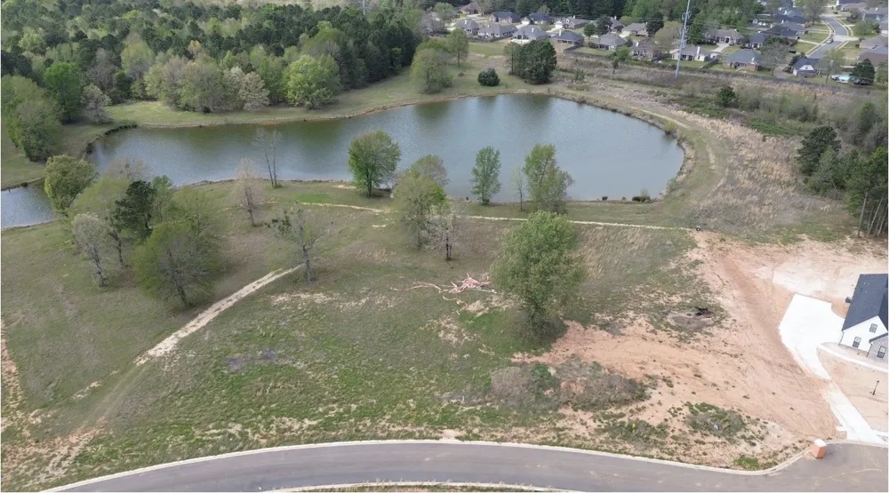 Autumn Creek Cir. Greenwood, LA 71033