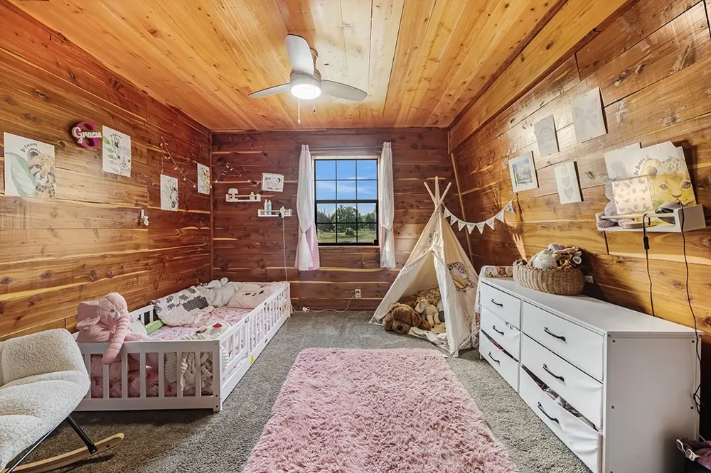 4798 County Road 4235 De Kalb, TX 75559