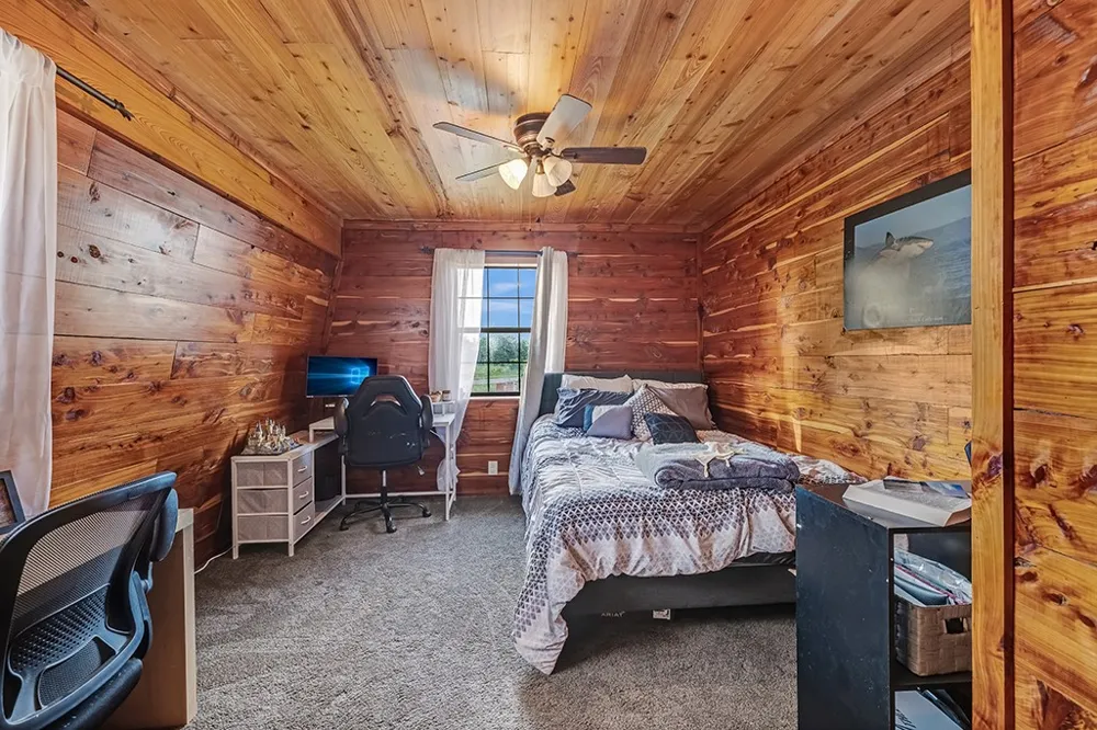 4798 County Road 4235 De Kalb, TX 75559