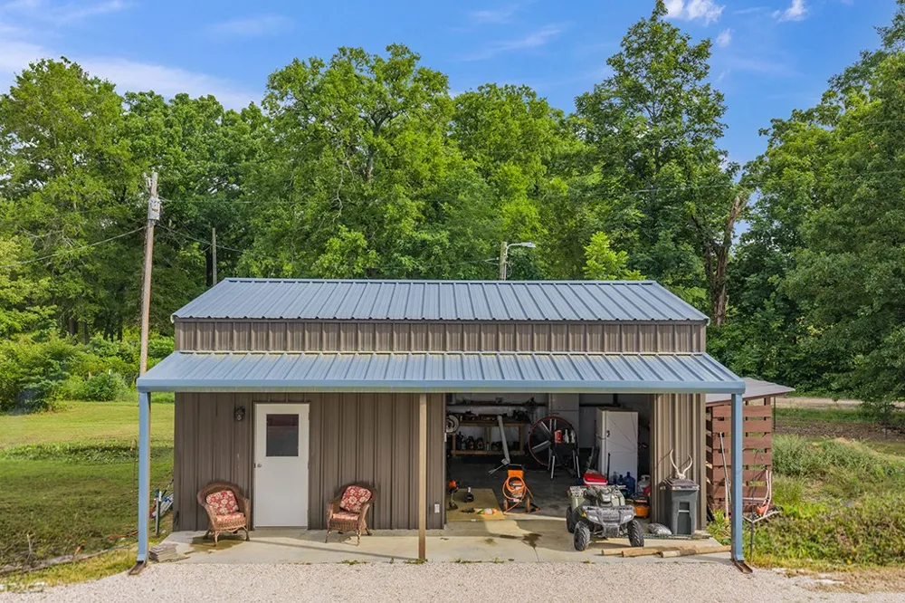 4798 County Road 4235 De Kalb, TX 75559