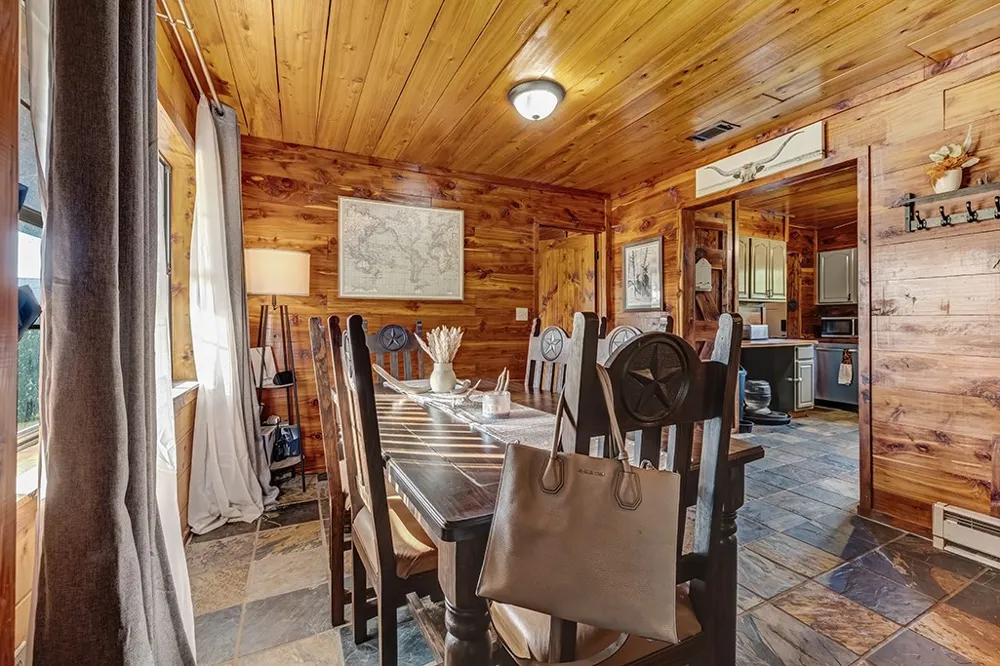 4798 County Road 4235 De Kalb, TX 75559