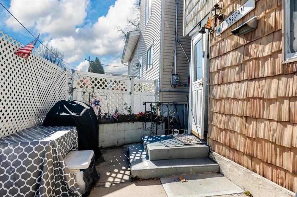 110 Edgewater Park #C Bronx, NY 10465