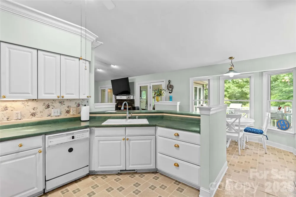 711 Spring Pointe Drive Stony Point, NC 28678
