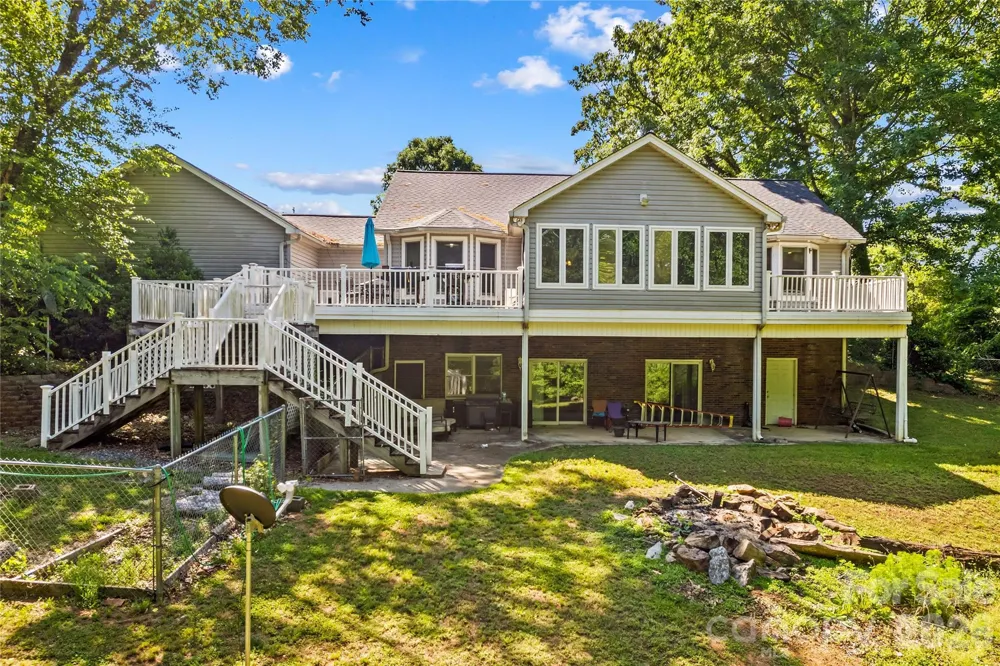 711 Spring Pointe Drive Stony Point, NC 28678