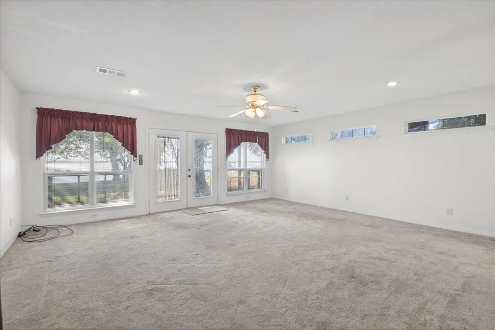 211 Rosemary Drive Trinidad, TX 75163