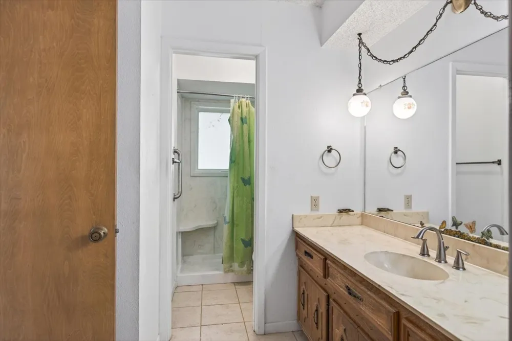 211 Rosemary Drive Trinidad, TX 75163