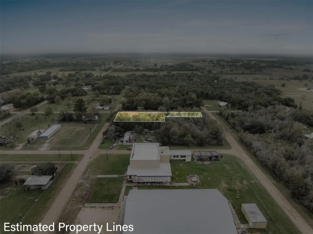 2211 8th Street Rock Island, TX 77470
