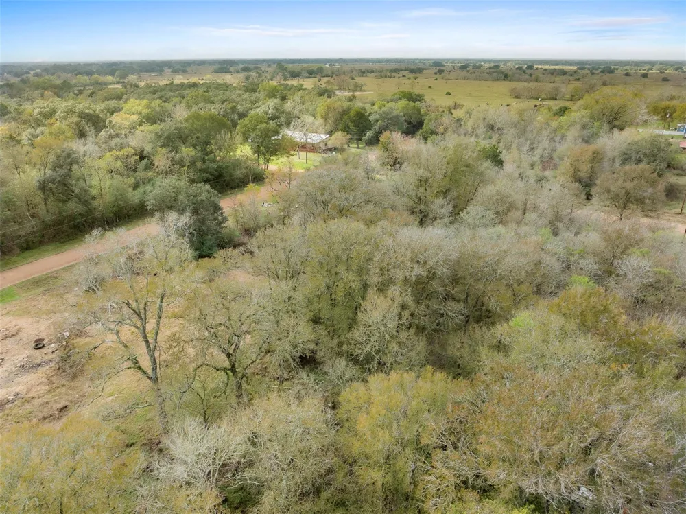 2211 8th Street Rock Island, TX 77470