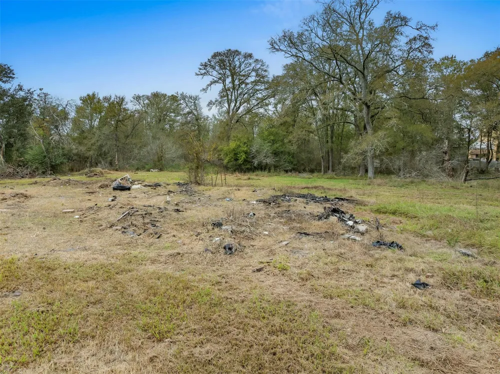 2211 8th Street Rock Island, TX 77470