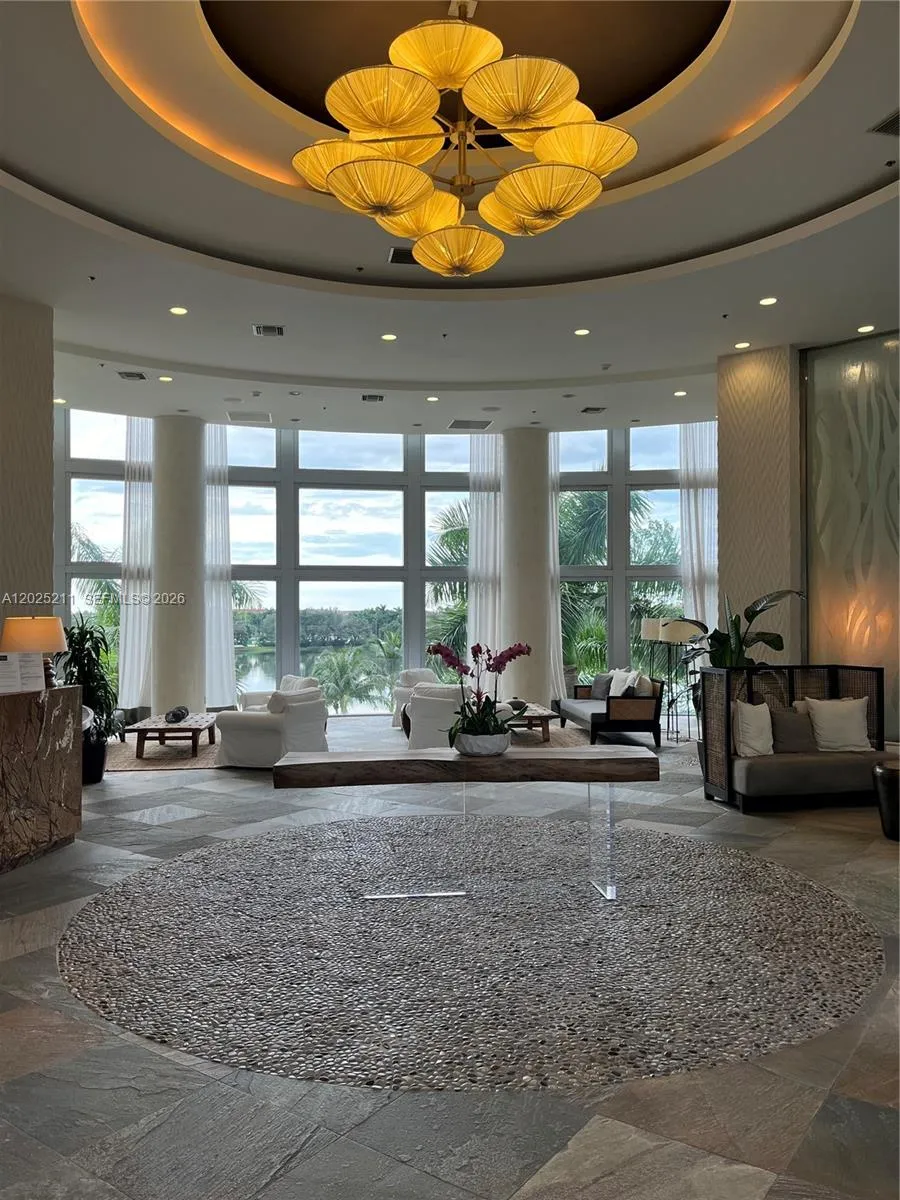 2681 Flamingo Rd #303S Sunrise, FL 33323
