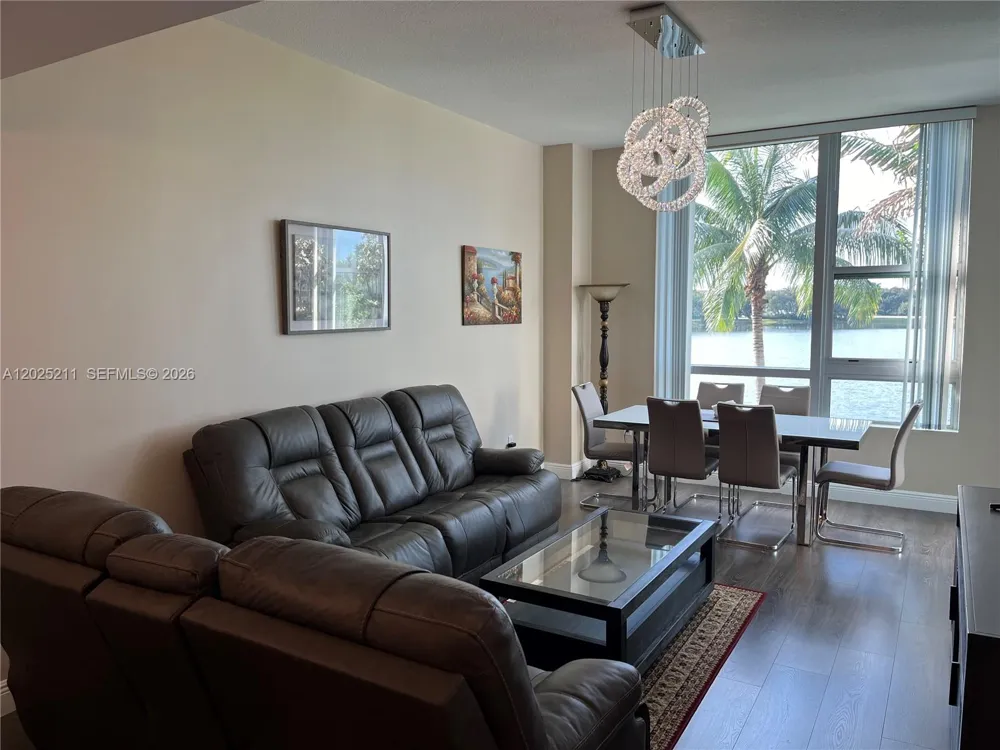 2681 Flamingo Rd #303S Sunrise, FL 33323