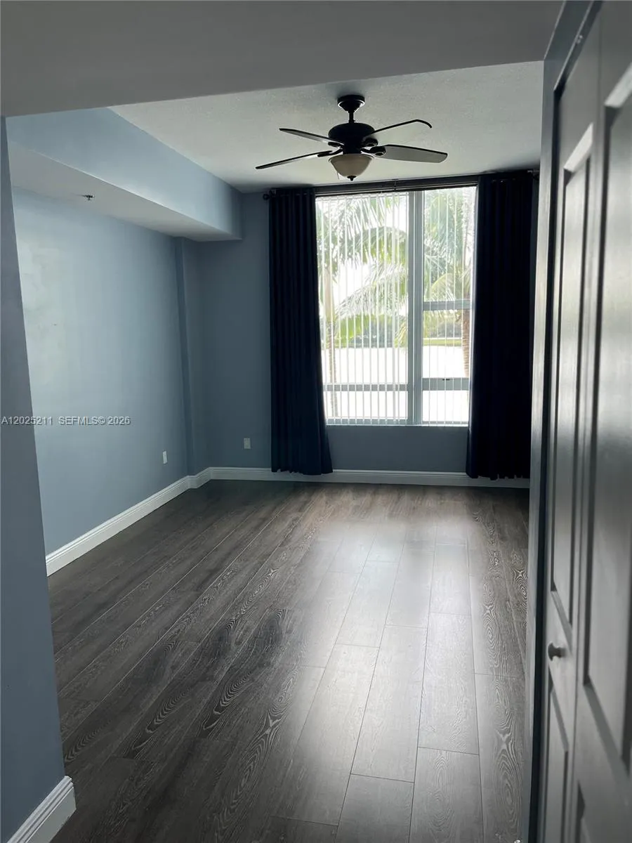2681 Flamingo Rd #303S Sunrise, FL 33323