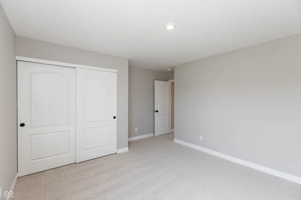 9551 Hemingway Drive Indianapolis, IN 46239