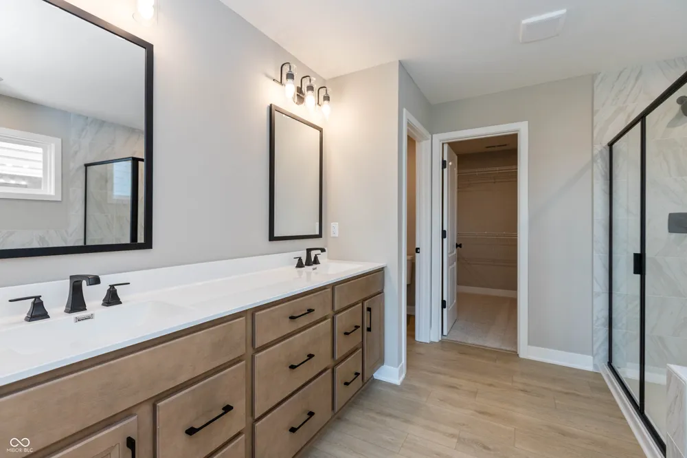 9551 Hemingway Drive Indianapolis, IN 46239