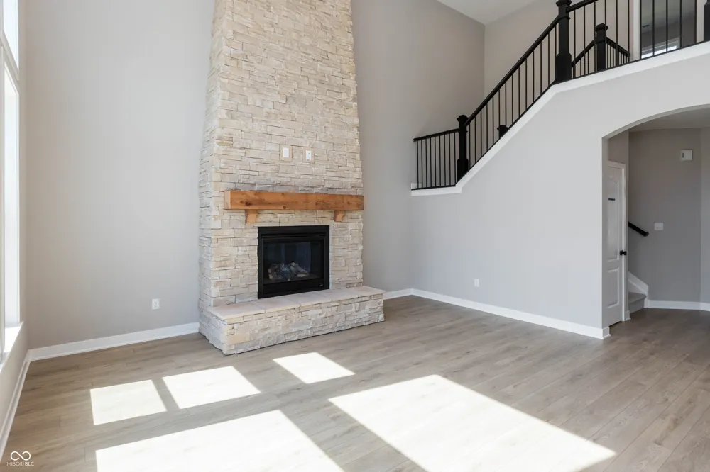 9551 Hemingway Drive Indianapolis, IN 46239