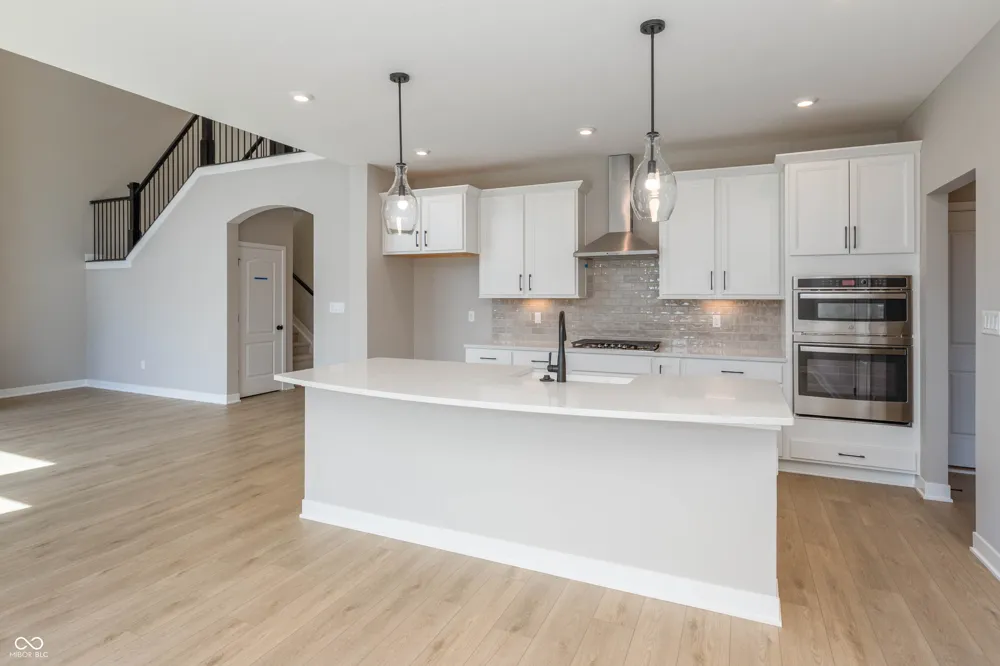 9551 Hemingway Drive Indianapolis, IN 46239
