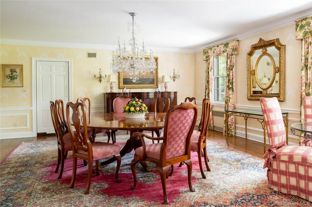 550 Chicken Valley Road Locust Valley, NY 11560