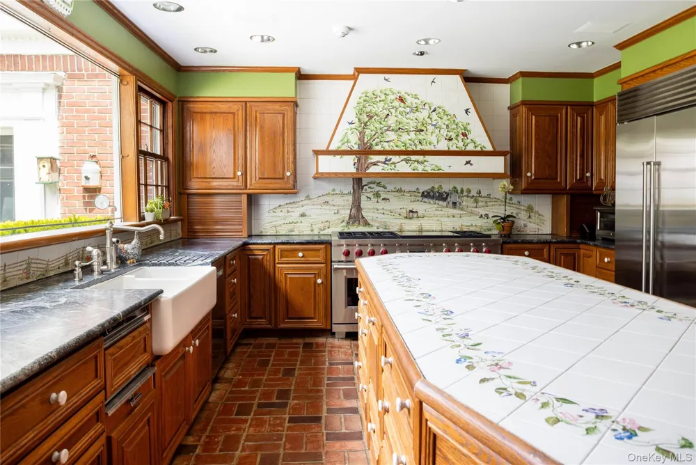 550 Chicken Valley Road Locust Valley, NY 11560