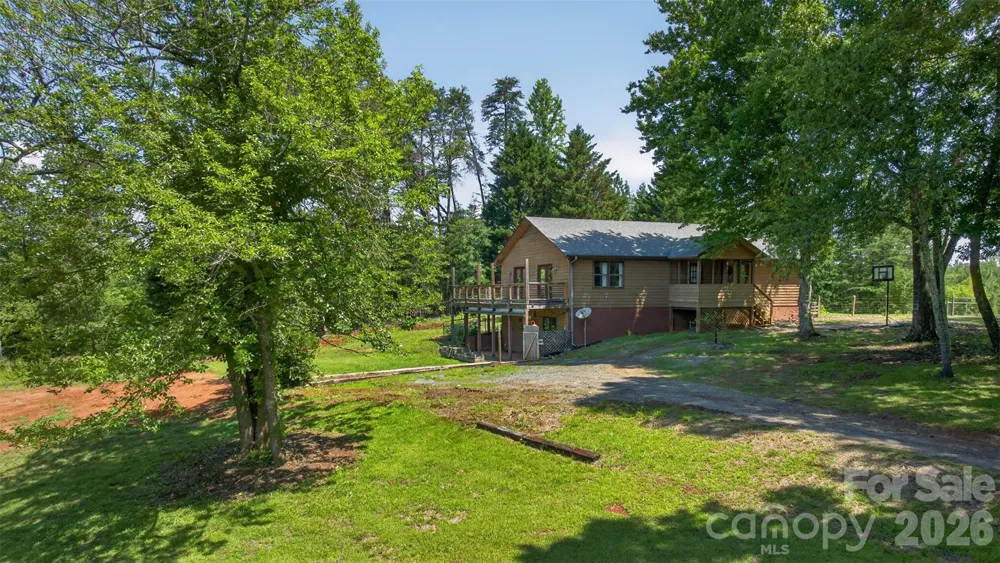 66 Misery Ridge Mill Spring, NC 28756