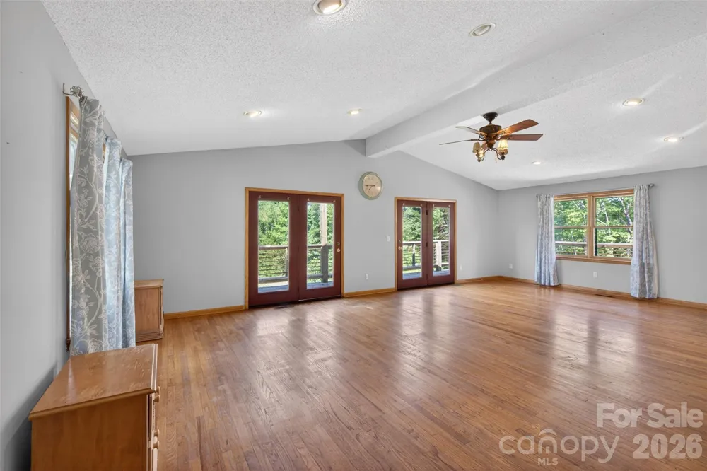 66 Misery Ridge Mill Spring, NC 28756