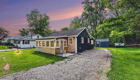 588 Pleasant Drive