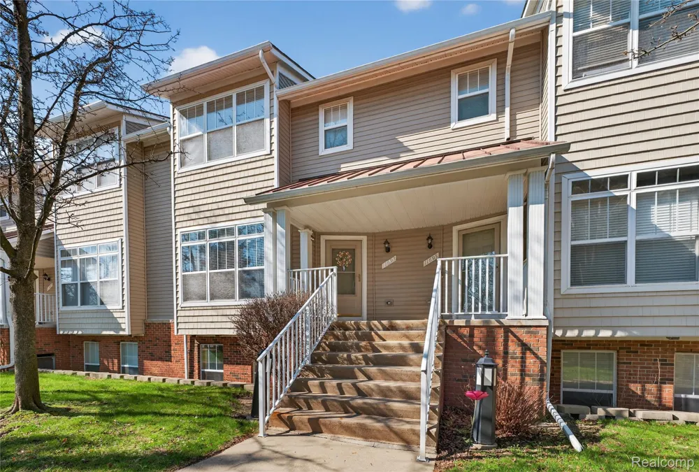 11693 Squiers Boulevard Utica City, MI 48315