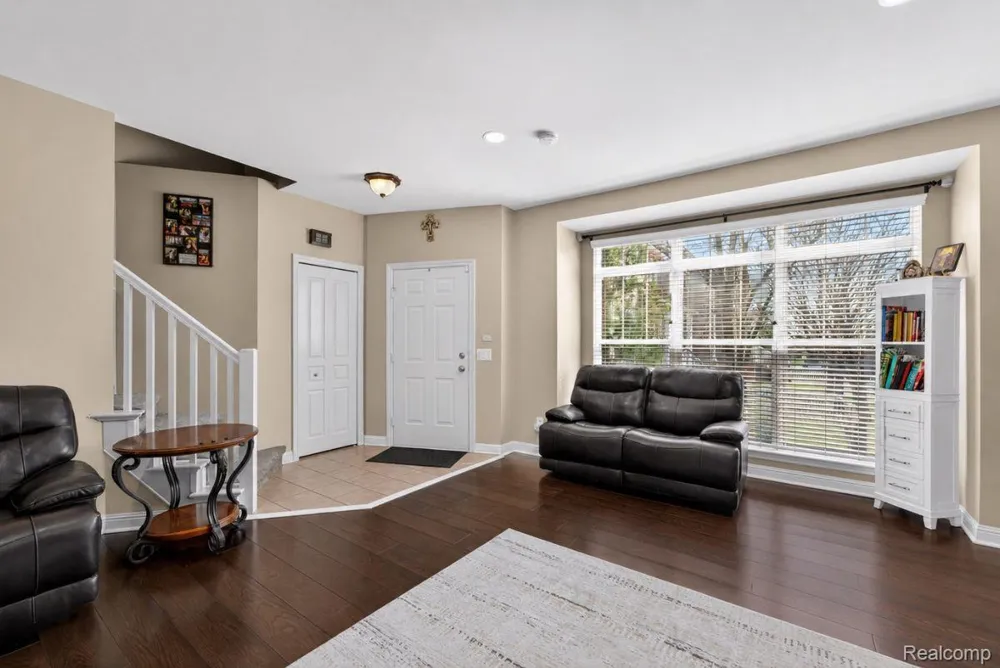 11693 Squiers Boulevard Utica City, MI 48315