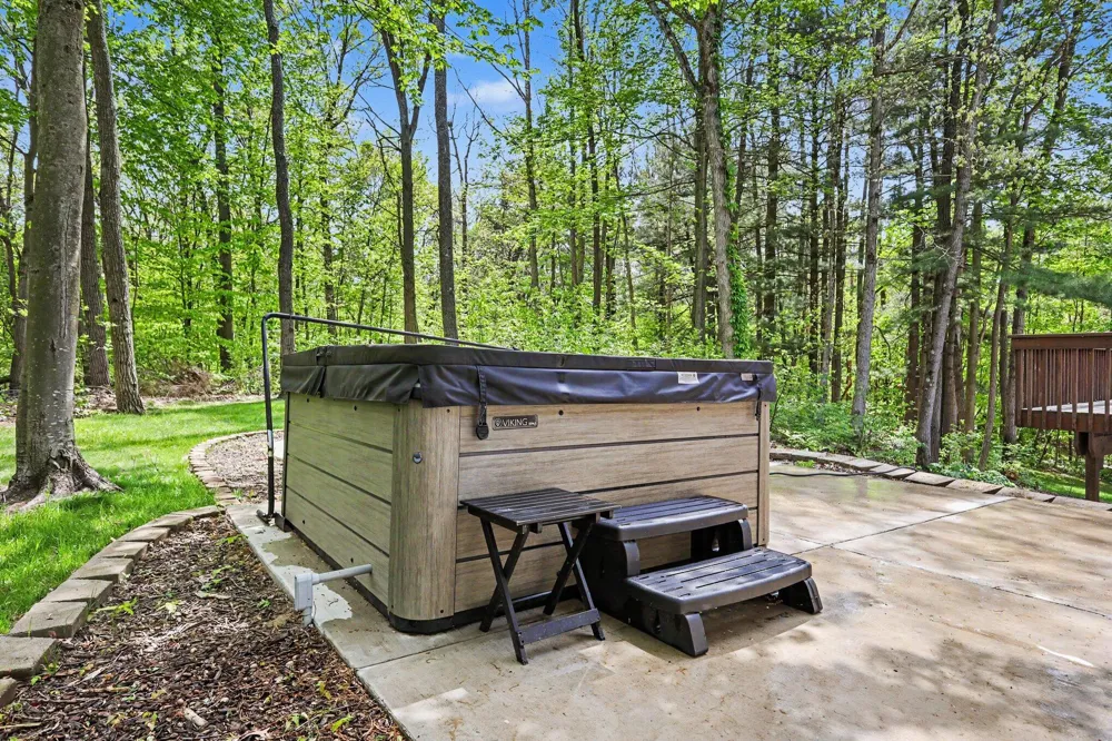 5224 Bonasa Drive NE Courtland Township, MI 49341